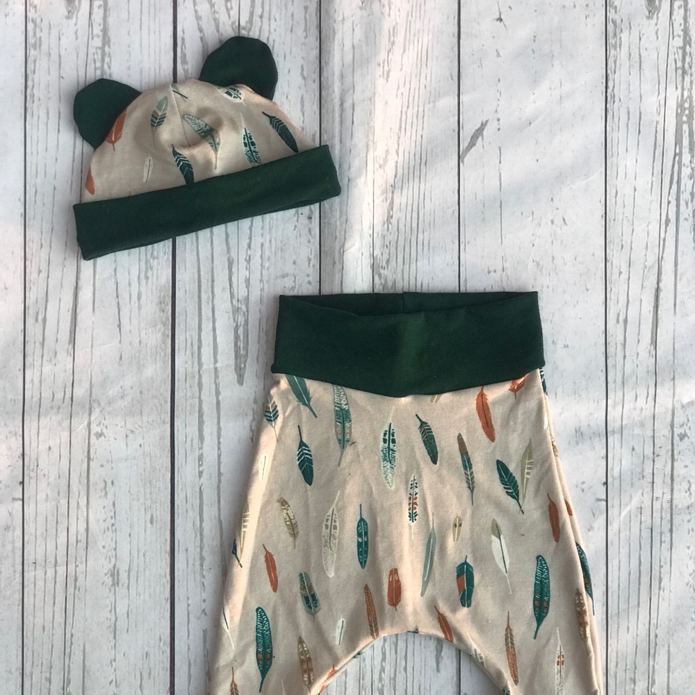 Infant harem pants and hat